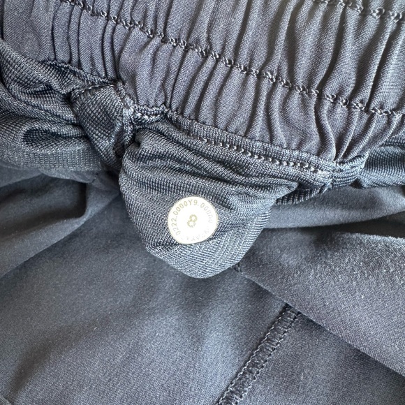 Lululemon 4inch HR Hotty Hot Shorts - True Navy - Picture 4 of 4